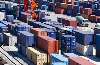 海運進口貨代是連接海外供應商與國內(nèi)進口商的橋梁，承擔眾多職責